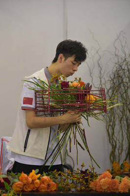 中國18歲少年花藝工程摘金，首秀即巔峰